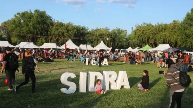 Festival Nacional de la Sidra 2026 en Roca: cuándo es y qué artistas asistirán