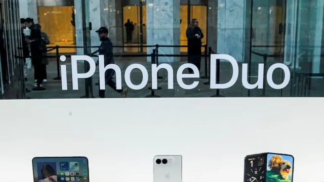 Apple ya estaría desarrollando el iPhone Duo 2: la segunda versión del teléfono plegable tendría Face ID