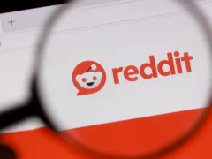 Reddit pasará a exigir inicio de sesión tras perder más de un millón de visitas semanales desde buscadores