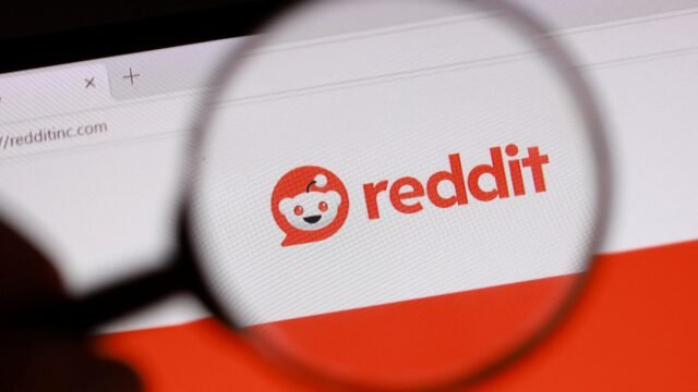 Reino Unido enviará «embajadores digitales» a Reddit para frenar los consejos erróneos de la IA sobre impuestos