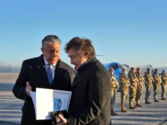 Milei visita Neuquén para inaugurar una iglesia evangélica: tensiones internas y señales de cara a las elecciones 2027