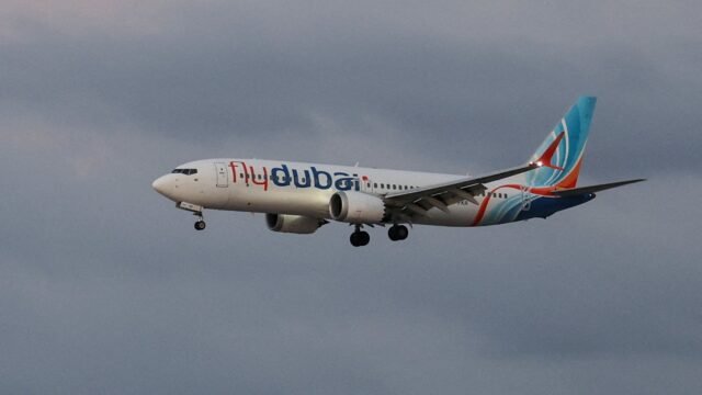 El copiloto de FlyDubai que casi provocó un accidente aéreo tenía antecedentes de inhabilitación por posibles posiciones extremistas