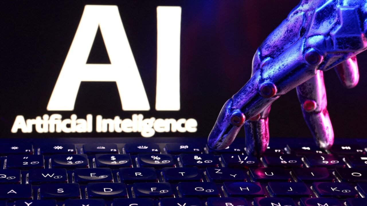 Mientras 22 empresarios cenaban en Nueva York, sus agentes de IA organizaron una fiesta en un chat