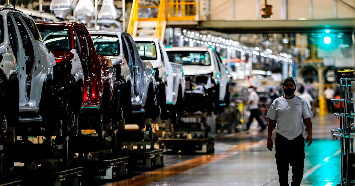 La industria sigue sin repuntar: volvió a caer en septiembre y acumula nueve meses con un balance negativo