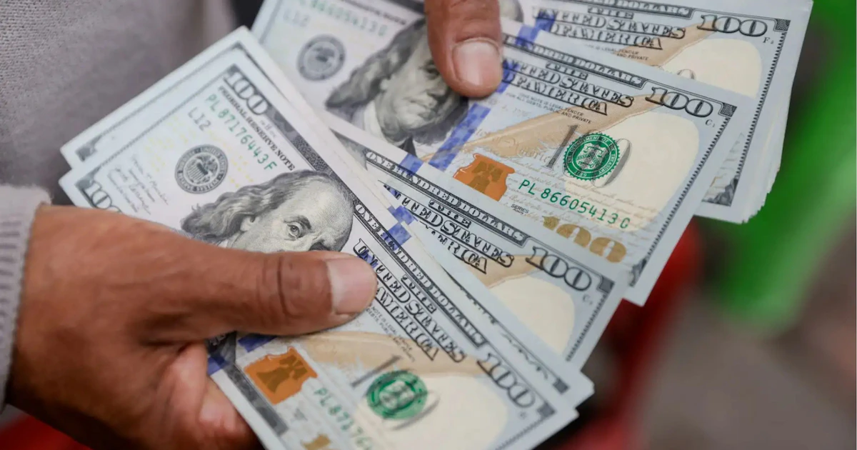 El Banco Central celebró que el dólar subió solo 1% pese al shock de Brasil y volvió a negar atraso cambiario
