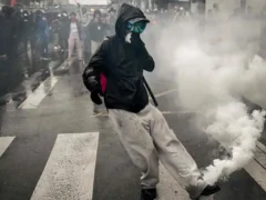 Francia desplegó 70.000 agentes ante nuevas protestas sociales y casi 1.000 detenidos