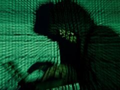 Aumenta el reemplazo de programadores y desarrolladores de software por agentes de IA: escriben 30% más código