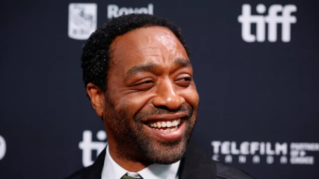 “No quiero que mi vida se convierta en publicidad”: Chiwetel Ejiofor habló sobre su privacidad y su carrera en Hollywood