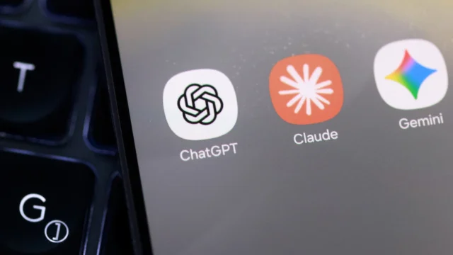 ChatGPT y Gemini dominan como los asistentes de IA más usados en el mundo: así está el top 7