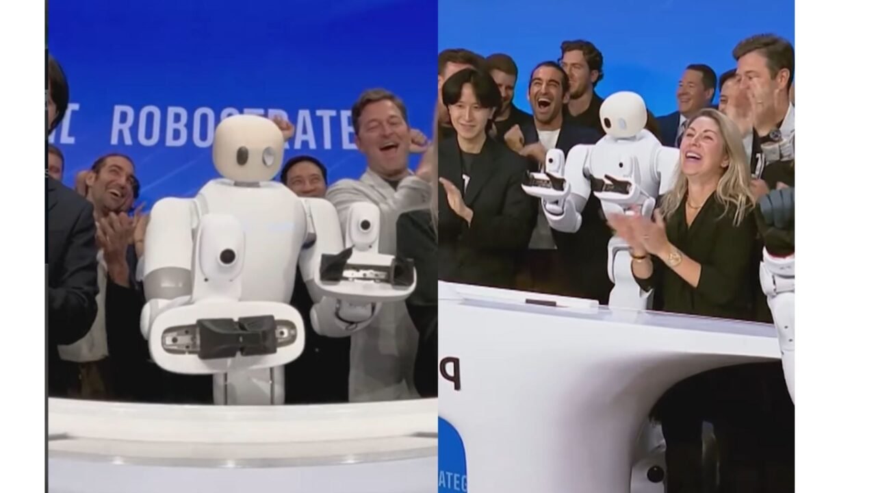Un robot humanoide toca la campana de cierre del Nasdaq por primera vez en la historia
