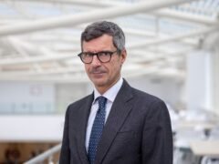 Quién es Stefano Margaritora, el cirujano que lidera el equipo médico que operará al papa León XIV