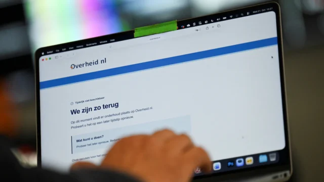 Más de 30 servicios públicos del Reino Unido no están disponibles por fallas de ciberseguridad global