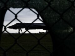 Unos 30 países respaldaron la acusación británica contra Irán por el complot en una base aérea