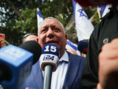 El bloque de Eisenkot aventaja a Netanyahu en las elecciones de Israel pero ninguno logra mayoría