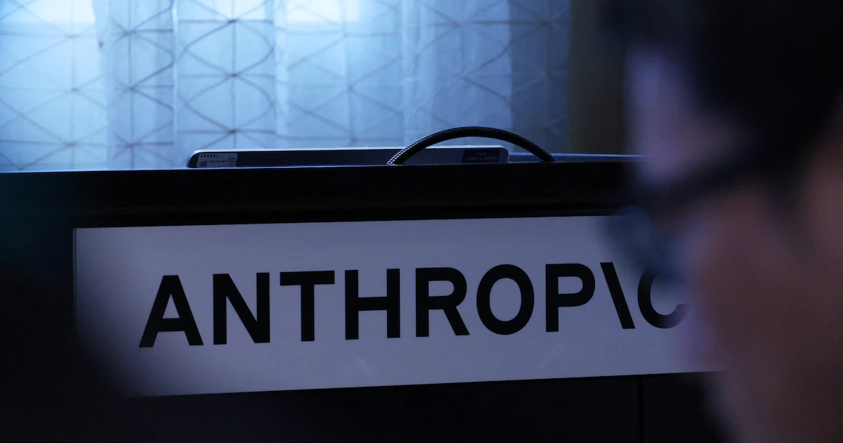 Una firma de inversión aseguró que la IA de Anthropic diseñó un antídoto contra el veneno de escorpión, pero no es así