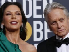Michael Douglas recuerda la competencia con una estrella de la NBA por la atención de Catherine Zeta-Jones