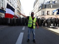 Chalecos amarillos, estudiantes y sindicatos se preparan para una jornada de protestas en Francia