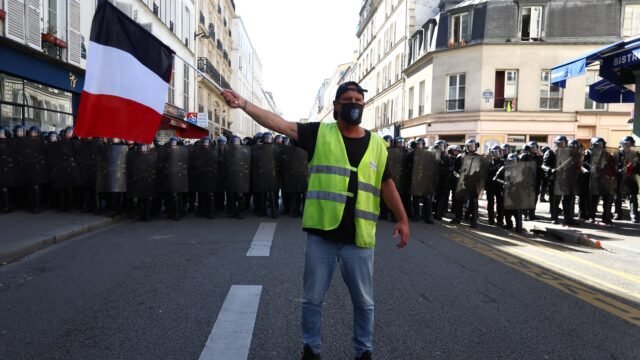 Chalecos amarillos, estudiantes y sindicatos se preparan para una jornada de protestas en Francia