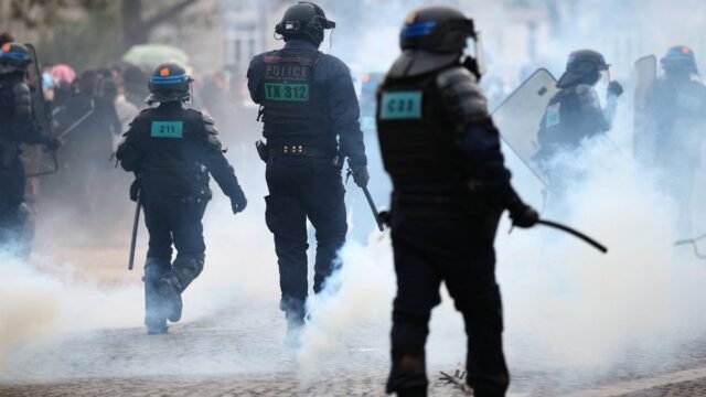 Cientos de miles de personas se manifestaron en Francia en la quinta jornada de protestas estudiantiles