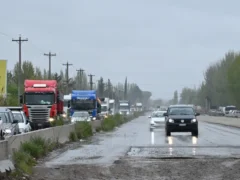 Ruta 22: Puente 83 tiene sectores 100% terminados que siguen cerrados y miles de conductores sufren las colectoras