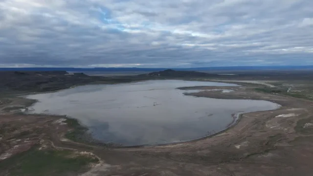 La laguna Carrilaufquen, en Jacobacci, recuperó el agua después de más de una década de sequía