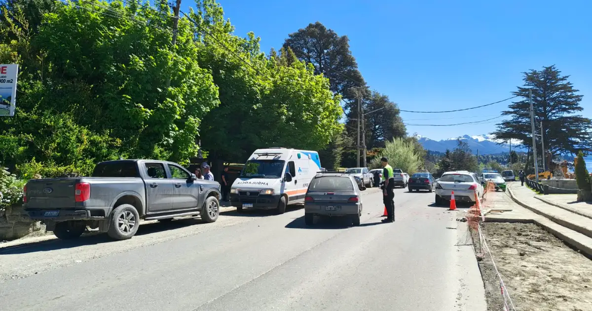 Un choque en Bustillo, al oeste de Bariloche, provocó filas de un kilómetro y medio