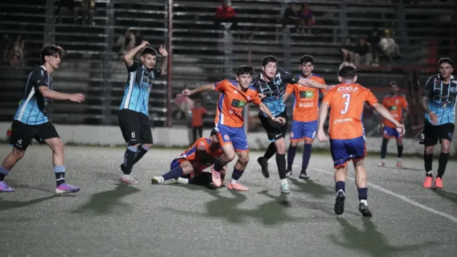 Deportivo Roca tropezó ante Pillmatún y Atlético Regina lo alcanzó en la cima del Clausura