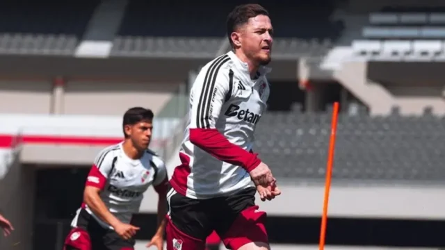 Aníbal Moreno volvió a entrenarse diferenciado y se complica su presencia ante Boca
