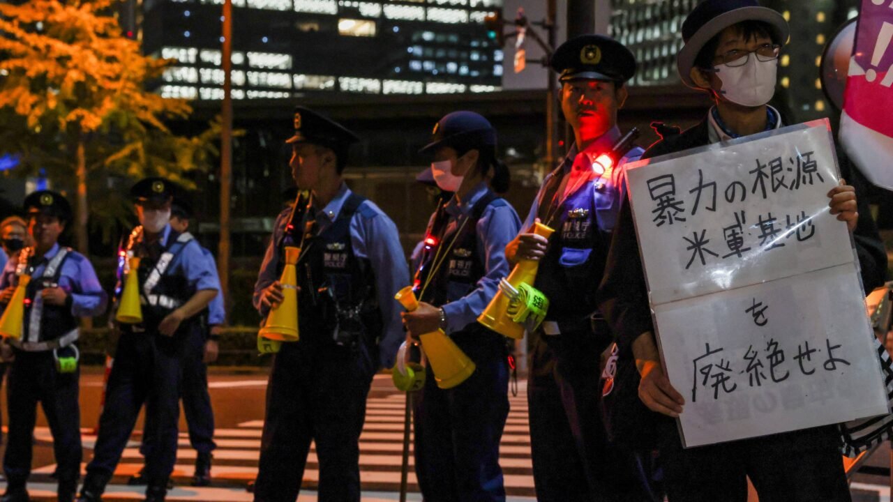 Estados Unidos suspende operaciones en su base de Okinawa tras el arresto de un marine por homicidio