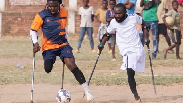 El fútbol como forma de reconstrucción: víctimas de la guerra participaron del primer torneo para amputados en el Congo