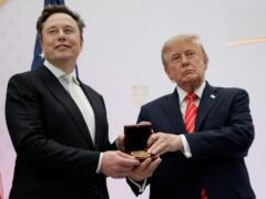 Trump premió a Musk, Brin y Nadella con las medallas científicas más altas de Estados Unidos