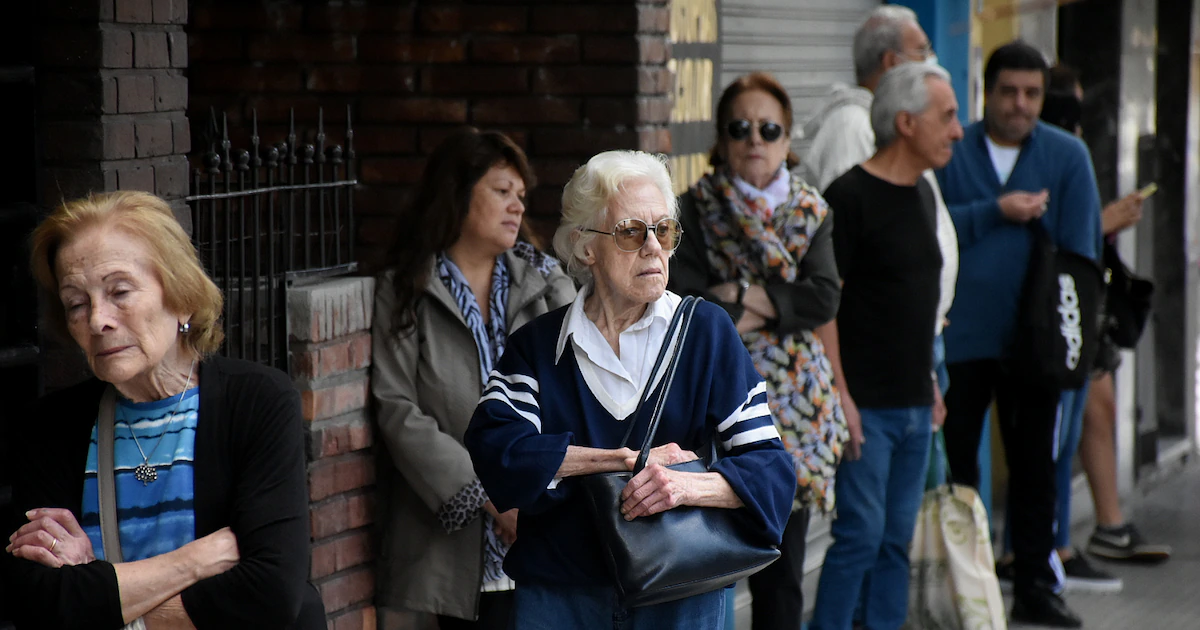 Cuánto deja de recaudar el sistema previsional por la menor cantidad de trabajadores que aportan y la implementación del FAL
