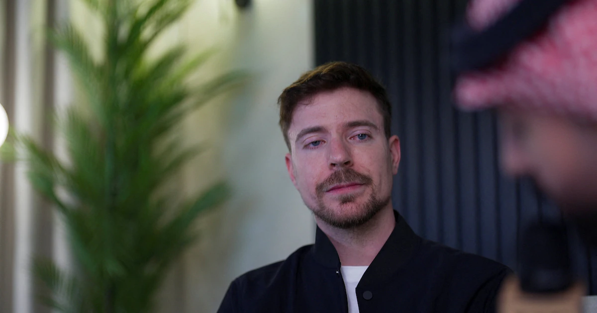 Por qué MrBeast afirmó que tiene su cuenta bancaria “en números rojos” a pesar de su fortuna