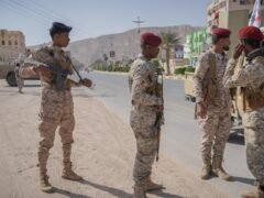 Arabia Saudita interceptó drones y anunció una operación en Saná mientras los hutíes amenazaron con atacar Riad