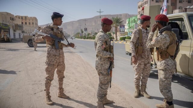 Arabia Saudita interceptó drones y anunció una operación en Saná mientras los hutíes amenazaron con atacar Riad