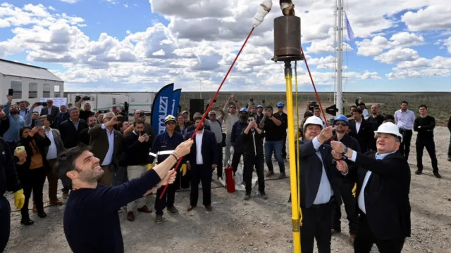 Ignacio Torres, Alberto Weretilneck y Rolando Figueroa inauguraron la Planta Compresora Holdich: los detalles del proyecto
