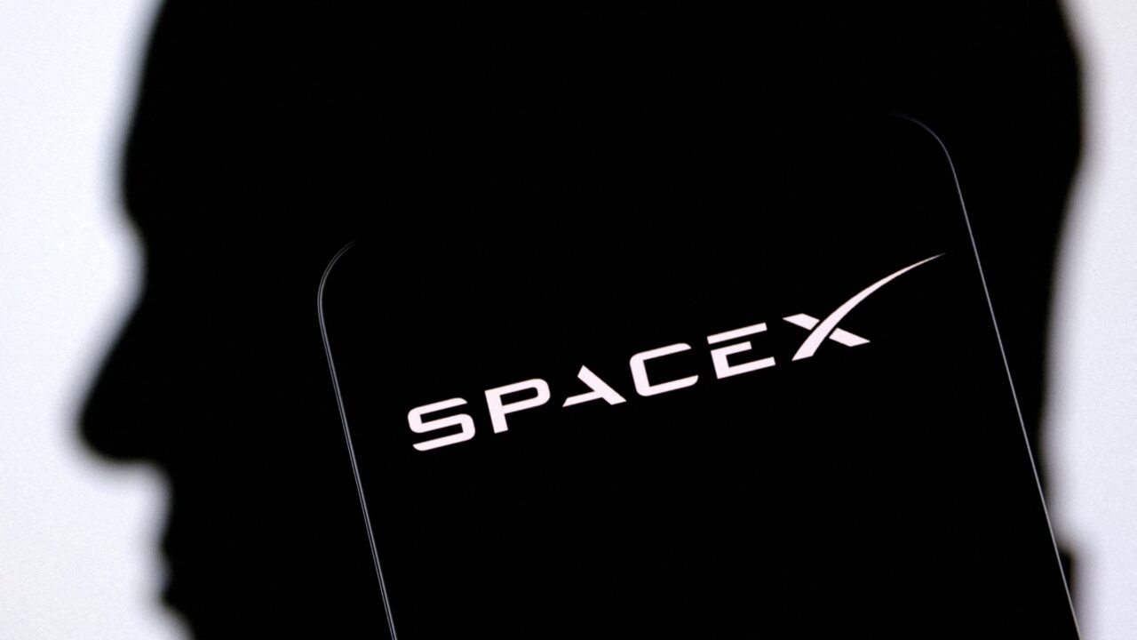 SpaceX compró espectro para convertir a Starlink en una operadora móvil en Estados Unidos