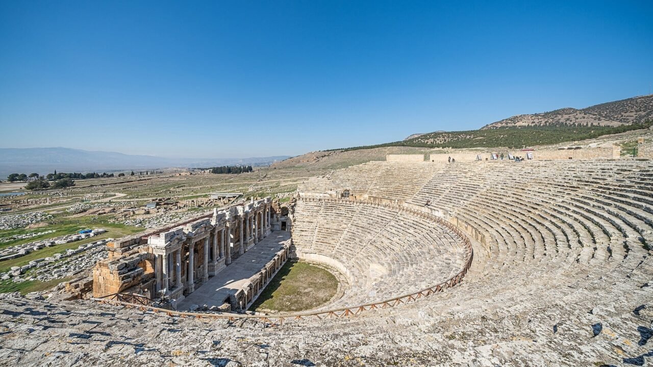 Hierápolis-Pamukkale: el destino turco con ruinas de 2.000 años y aguas termales