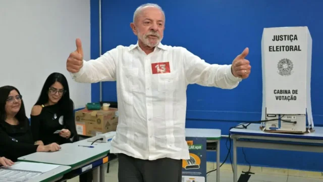 Los estrategas de Lula explican la remontada contra Bolsonaro: regreso a los orígenes, fin de la era de la gratitud y la «comunicación fígital”