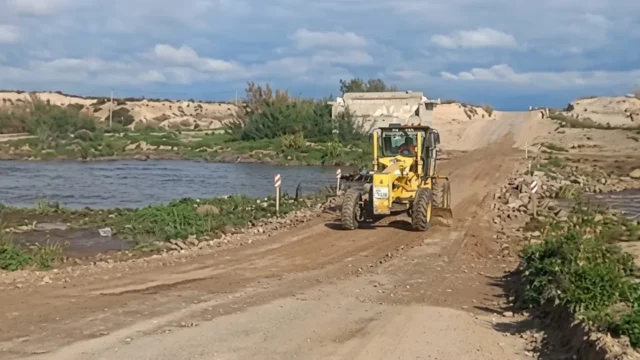 Corte en Ruta Nacional 23 entre Valcheta y Ramos Mexía por la crecida del arroyo Nahuel Niyeu