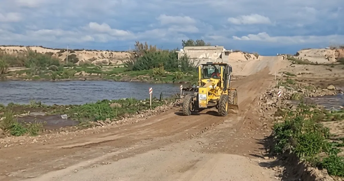 Corte en Ruta Nacional 23 entre Valcheta y Ramos Mexía por la crecida del arroyo Nahuel Niyeu