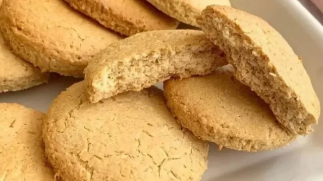 Galletas de avena, coco y miel: una receta fácil para un rico desayuno
