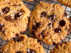En minutos podés preparar estas galletas de avena con chips de chocolate