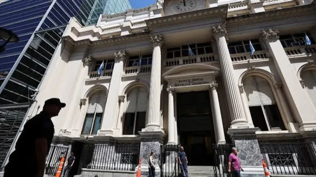 Efecto Brasil: el BCRA cortó una racha de 19 ruedas con compras ante la mayor presión cambiaria