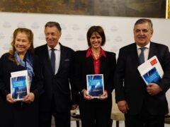 Con la presencia de Martín Menem, Negri y Camaño, presentaron un libro sobre el rol del Congreso tras la reforma de 1994