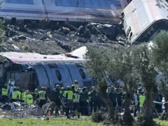 RDC: qué se sabe sobre la posible falla informática detrás del choque de trenes en España