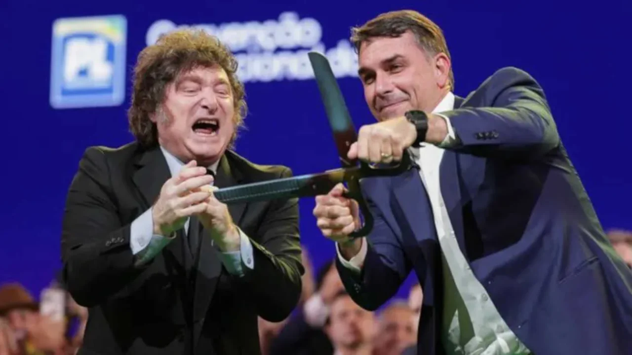 De Brasil a Estados Unidos: la fuga de película de Flávio Bolsonaro sigue envuelta en misterio y salpica a Milei