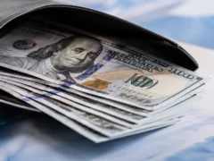 El dólar blue registró la mayor baja diaria en tres semanas luego de tocar su récord nominal