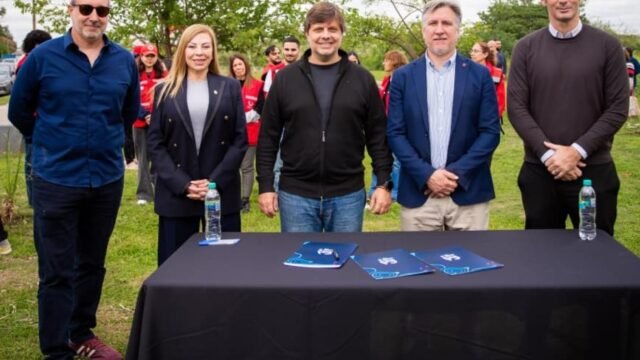 Copa Argentina Axion energy y el Municipio de Tres de Febrero impulsan una nueva edición de “Goles con Eco” con la plantación de 100 árboles nativos