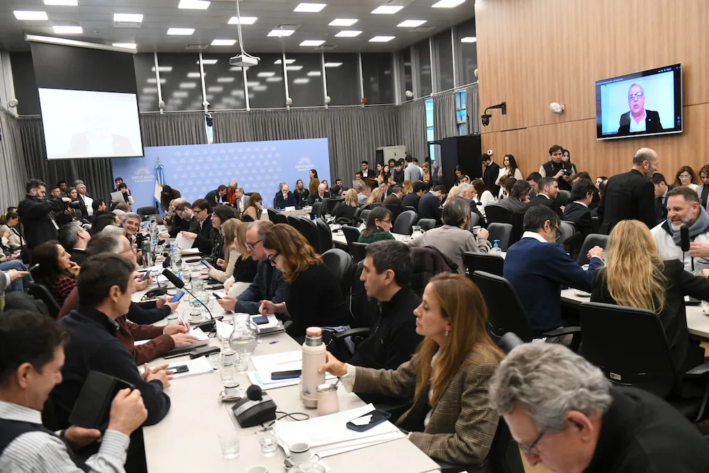 El Gobierno busca avanzar con el Presupuesto 2027 y la ley de soberanía, pero enfrenta reclamos de gobernadores y aliados
